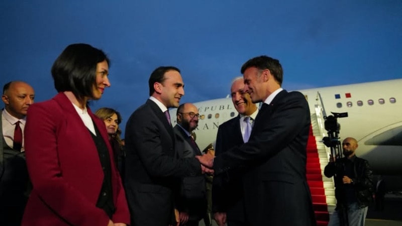 Պետական այցով Մակրոնը Հայաստանում է