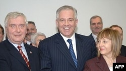 Josip Friščić, Sanader i Đurđa Adlešić nakon potpisivanja koalicionog sporazuma o Vladi, 8. siječnja 2008