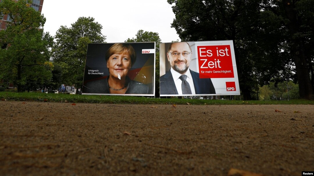 Angela Merkel i Martin Schulz na plakatima, Frankfurt