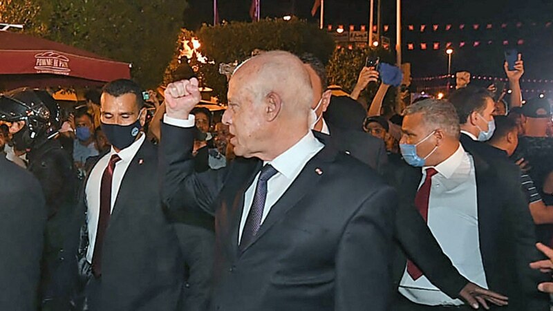 Блинкен аз президенти Тунис эҳтиром ба демократияро тақозо кард