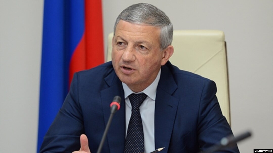 Вячеслав Битаров указывает на местных маргиналов левого толка, участников движения «СССР жив»