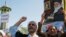 شعار جنجالی سال گذشته علیه روحانی که تهدید او به قتل تعبیر شد، امسال در راهپیمایی ۱۳ آبان تکرار شد. 