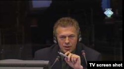 Mevludin Sejmenović tokom svjedočenja u Haškom sudu, 18. studenog 2010