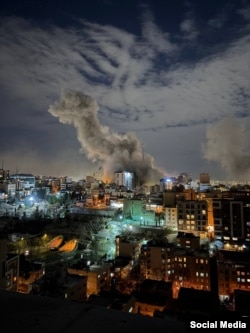 Un atac israelian a lovit spitalul Gandhi din Teheran, duminică, 1 martie 2026.