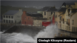 Orașul irlandez Lahinch, County Clare, 16 octombrie 2016