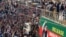  هواداران عمران خان صدراعظم پیشین پاکستان در چهارم اکتوبر ۲۰۲۶ در آغاز راه پیمایی طولانی از منطقه لکی مروت خیبر پشتونخوا