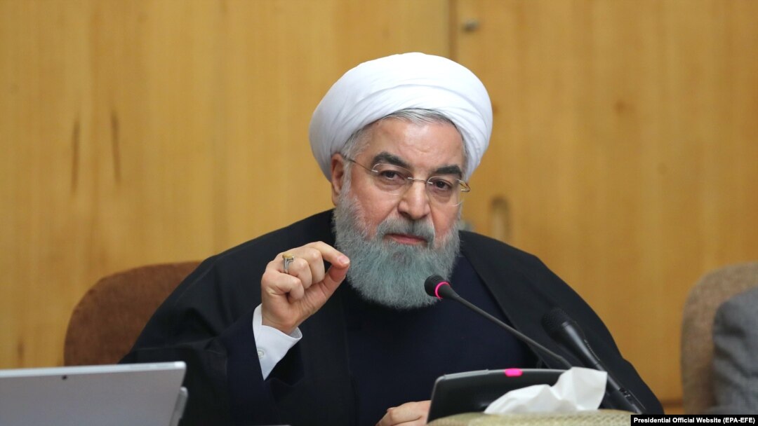 حسن روحانی می‌گوید که بیشتر مشکلات اقتصادی ناشی از مدیریت نادرست در گذشته است.
