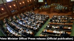 Kosovski parlament (na slici) treba da bude popunjen nakon što su poslanici Srpske liste podneli ostavke