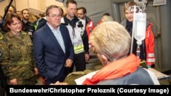 Міністр оборони Німеччини Борис Пісторіус у навчальному центрі в Берліні під час Medic Quadriga 2026