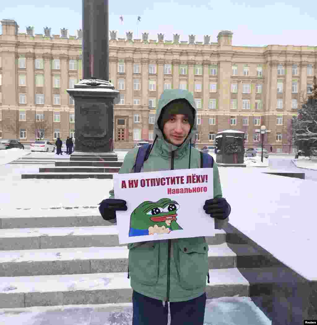 Demonstrant u Belgorodu: &quot;Hej, pusti na slobodu Ljeku (Aleksej) Navaljnog)!&quot;