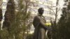 «Садок вишневий коло хати...» – в Ялті читали вірші біля монументу Шевченка (відео)