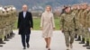 Visoka predstavnica za spoljnu politiku i bezbjednost Evropske unije, Kaja Kalas, u obilasku EUFOR-ovog kampa Butmir kod Sarajeva, 8. april 2025.