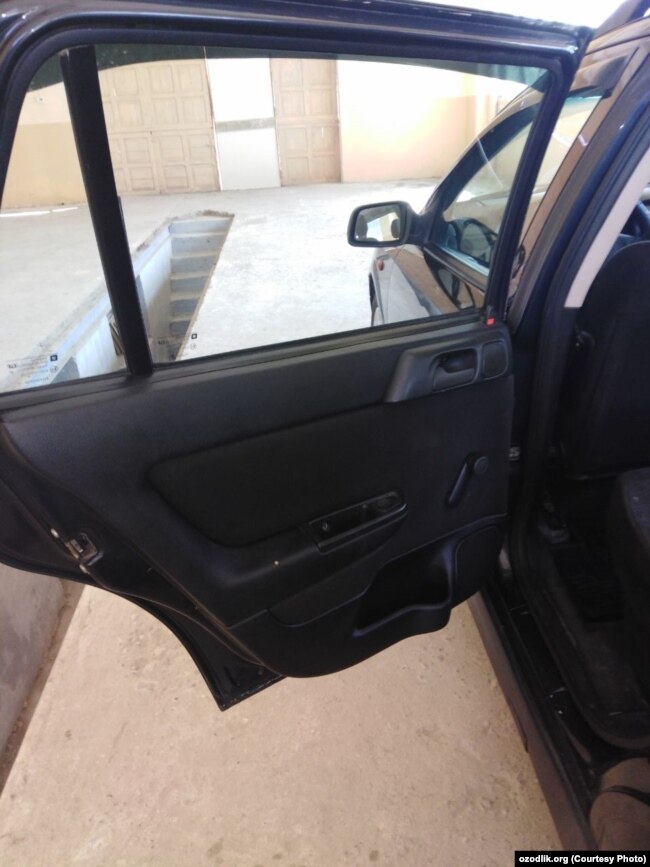 Машина эшикларидаги қопламалар ҳам очиб текширилмоқда