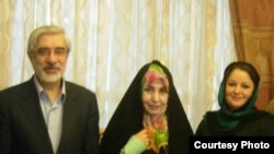 میرحسین موسوی و زهرا رهنورد در دیدار نوروزی با خانواده علیرضا بهشتی