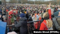 Протесты в Минске после смерти Романа Бондаренко