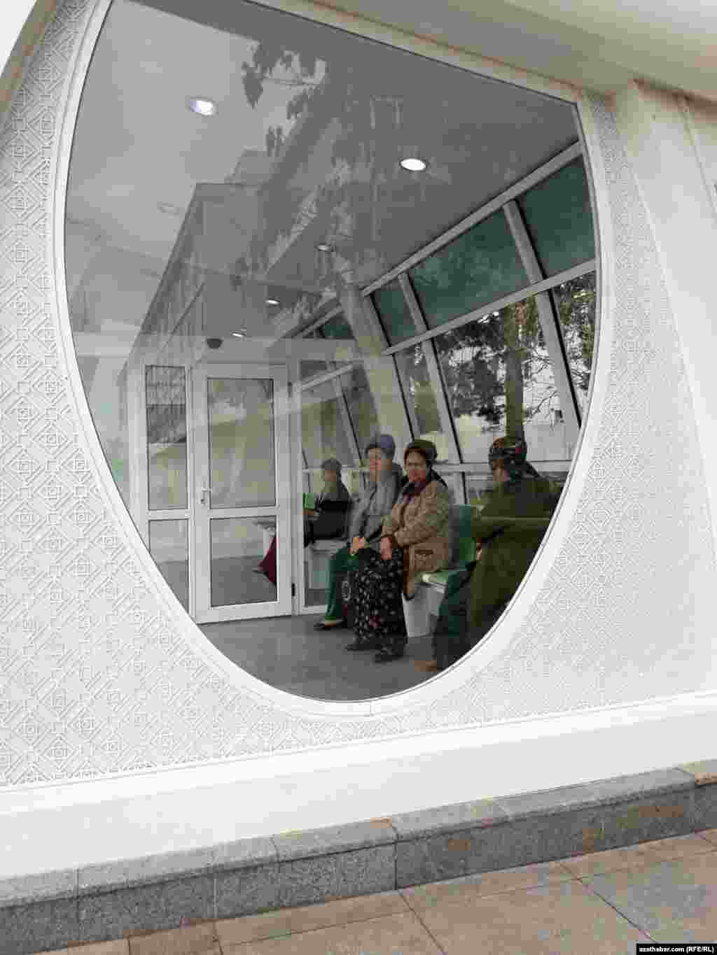 Aşgabadyň awtobus duralgasynda&nbsp;