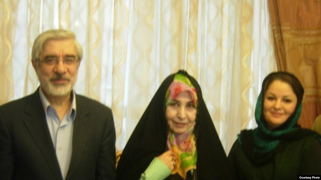 میرحسین موسوی و زهرا رهنورد در دیدار نوروزی با خانواده علیرضا بهشتی
