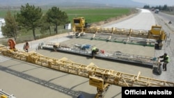 Izgradnja autoceste: Vlada Crne Gore je rok za dostavljanje garancija produljila do kraja ovog mjeseca. 