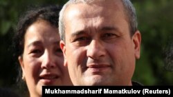 Журналист Бобомурод Абдуллаев эркиндикке чыккан күн. Өзбекстан. 2018-жыл. 