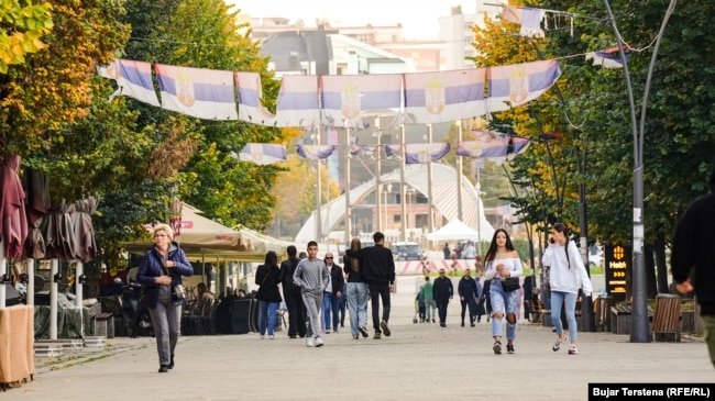 Sheshi kryesor i Mitrovicës së Veriut.