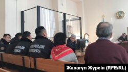 Ақтөбеде "көлік соғып, полицияға қарсылық көрсетті" деп айыпталған Санат Ағадиевтің соты. 9 қаңтар 2019 жыл.