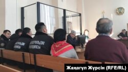 Ақтөбеде "көлік соғып, полицияға қарсылық көрсетті" деп айыпталған Санат Ағадиевтің соты. 9 қаңтар 2019 жыл.