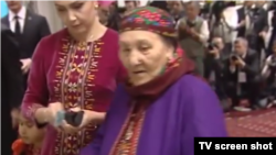 Ogulabat Eje, the mother of Turkmen President Gurbanguly Berdymukhammedov and the subject of a new song