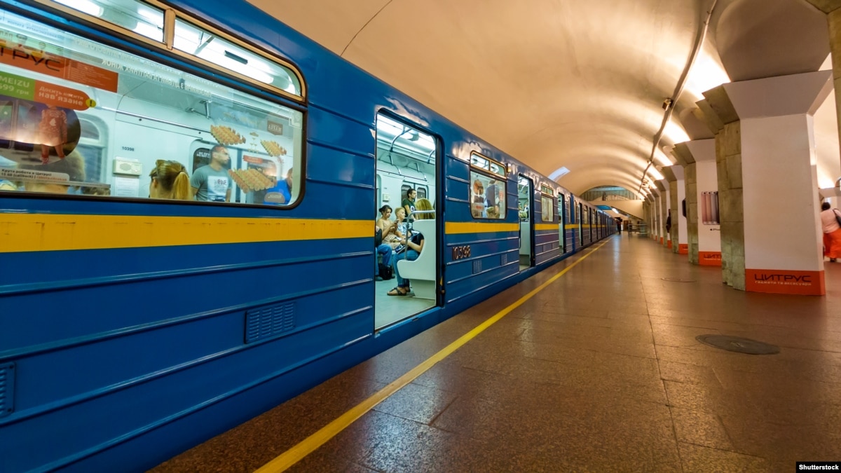 oi5.ru: В киевском метро взрывчатки не обнаружили В киевском метро взрывчатки не обнаружили