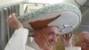 Папа римский Франциск во время визита в Мексику 