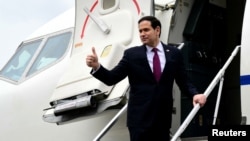 US Secretary of State Marco Rubio boards his plane at the end of a visit to Italy and the Vatican on May 8. 