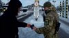 Ucraina interzice intrarea pe teritoriul ei a cetățenilor ruși bărbați între 16 și 50 de ani