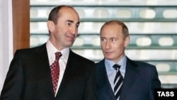 Роберт Кочарян и Владимир Путин. 2007 год