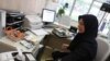 درهاى نیمه بسته بازار کار ایران به روى زنان