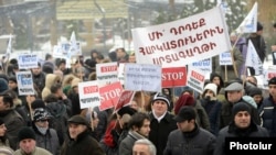 Акция протеста против обязательной накопительной пенсионной системы в Ереване, декабрь 2014 г․