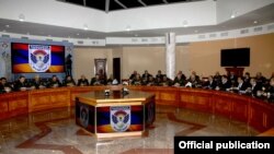 Armenia - Senior military officials hold a meeting at the Armenian Ministry of Defense in Yerevan, 8Jan2015