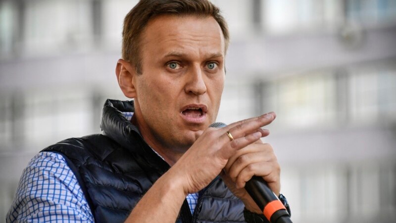 Рускиот опозициски лидер Навални ослободен од притвор 
