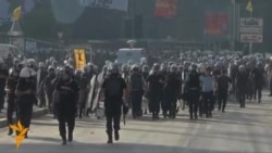 Столкновения демонстрантов с полицией на площади Таксим в Стамбуле
