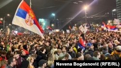 Demonstranti na protestu u centru Beograda 15. marta 2025.