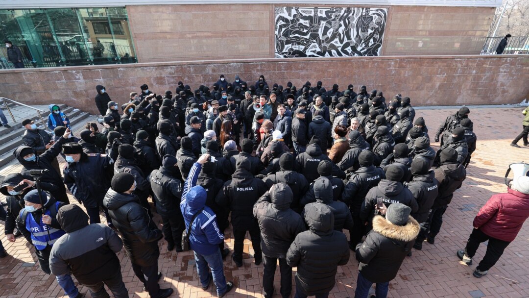 Апаймен секс комикстері