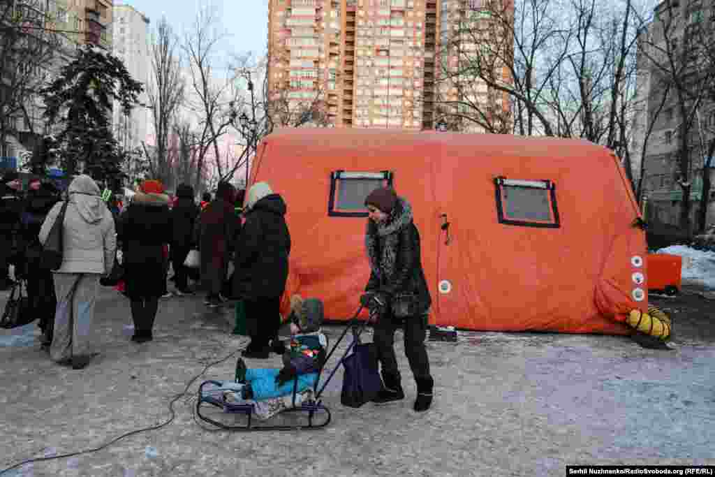 «Пункти незламності» працюють цілодобово, але зачиняються на повітряну тривогу