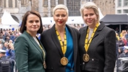 Першая супольная сустрэча Сьвятланы Ціханоўскай, Марыі Калесьнікавай і Веранікі Цапкалы пасьля 2020 году. Ахен (Нямеччына), 14 траўня 2026 году 