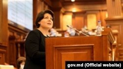 Prim-ministra R. Moldova, Natalia Gavrilița, prezentând programul de guvernare în Parlament pentru votul de învestitură, august 2021