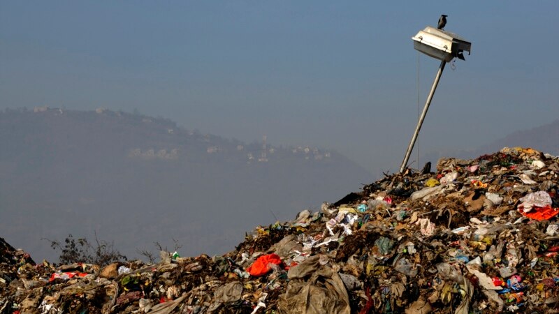 Shkup: Pushteti mbështet nismën për ndalimin e importit të mbeturinave