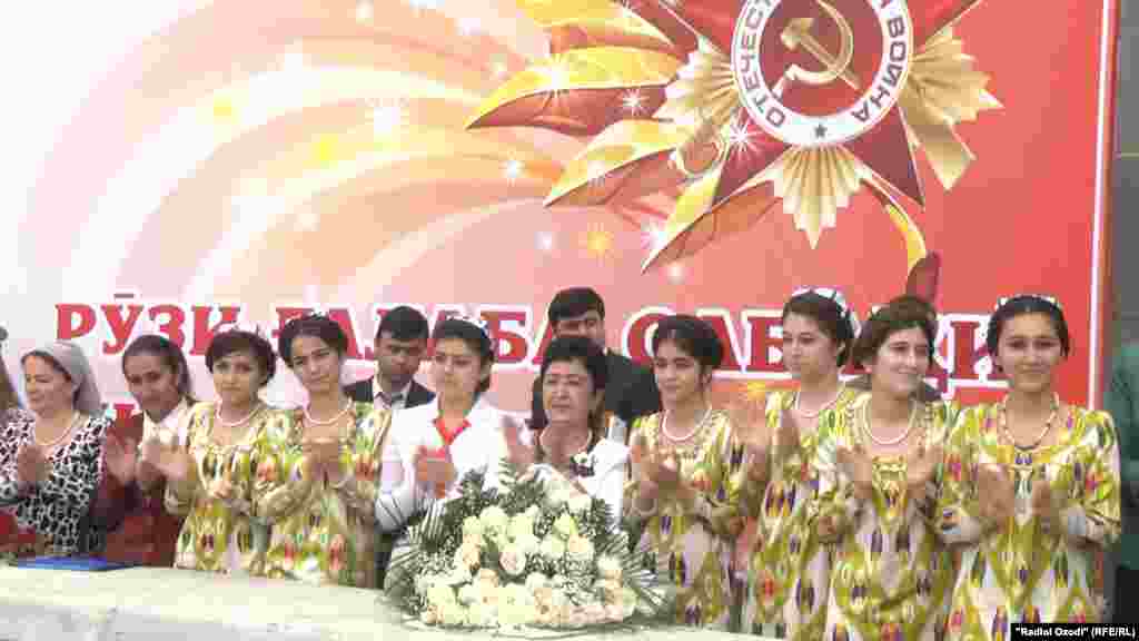 В Душанбе отметили День Победы