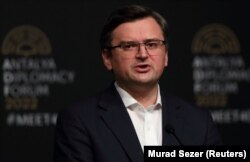 Ministrul ucrainean de externe, Dmitro Kuleba, după negocierile cu Rusia care au avut loc în Antalya, Turcia, 10 martie 2022.