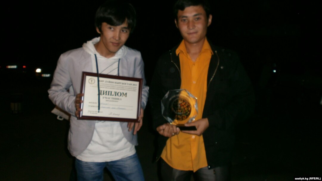 Жаш режиссер Абдулалим Мамадалиев (оңдо)