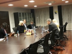 Dunje Mijatović sa gradonačlnikom Bihaća Šuhretom Fazlićem i saradnicima