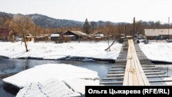 Навесной мост в деревне Гвасюги