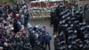 На воскресных протестах в Беларуси задержали свыше 1100 человек. Видео