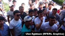 Митинг студентов ОшГУ. 7 июля 2014 года.